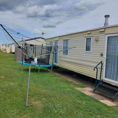 Warden Springs Caravan Park Ms16 Thornhill Road, Eastchurch,Me124Hf Sheerness Exterior photo
