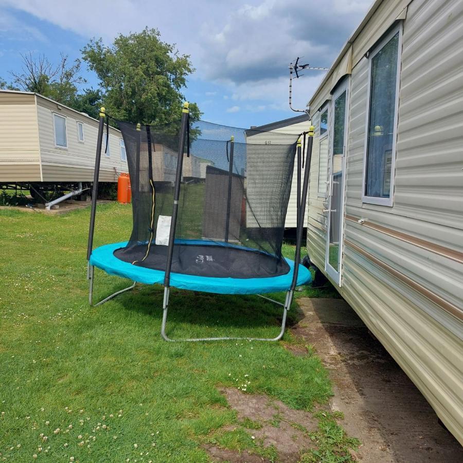 Warden Springs Caravan Park Ms16 Thornhill Road, Eastchurch,Me124Hf Sheerness Exterior photo